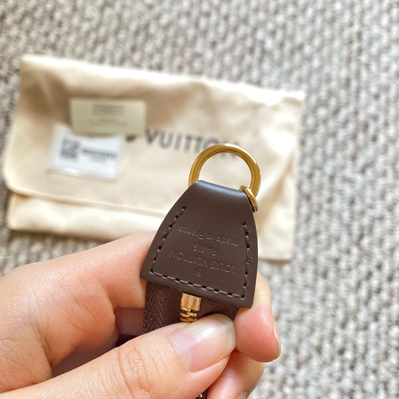 Louis Vuitton Mini Pouch - Picture 3 of 5